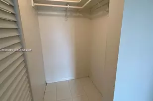 4713 NW 7th St, Miami, FL 33126 - Photo 10
