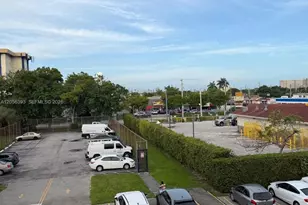 4713 NW 7th St, Miami, FL 33126 - Photo 12