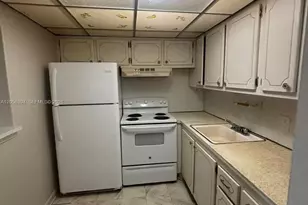 [Address not provided], West Palm Beach, FL 33417 - Photo 2
