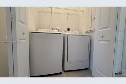 2637 SE 12th St, Homestead, FL 33035 - Photo 14