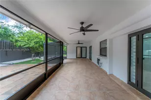 10625 SW 79th Pl, Miami, FL 33156 - Photo 36