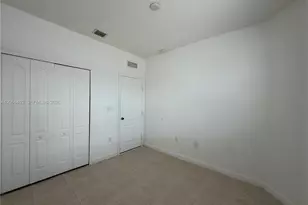 1661 SE 28th St, Homestead, FL 33035 - Photo 6
