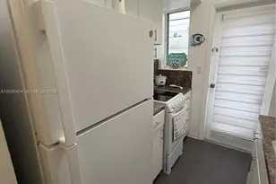 1060 Pennsylvania Ave, Miami Beach, FL 33139 - Photo 8