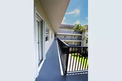 6815 Edgewater Dr #201, Coral Gables, FL 33133 - Photo 24