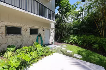 6815 Edgewater Dr #201, Coral Gables, FL 33133 - Photo 28
