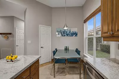 1032 NW 139th Ter, Pembroke Pines, FL 33028 - Photo 22
