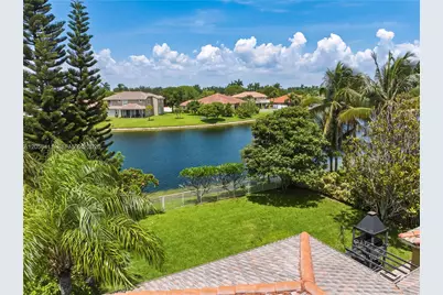 1032 NW 139th Ter, Pembroke Pines, FL 33028 - Photo 34