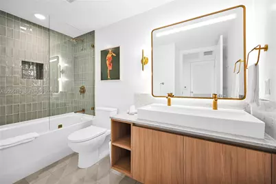 159 NE 6th St #2610, Miami, FL 33132 - Photo 16