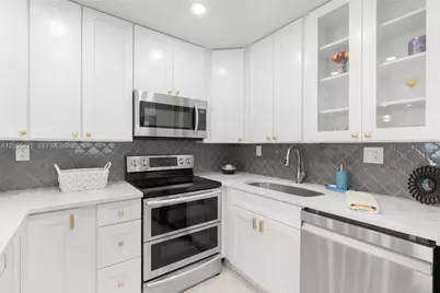 631 N Saxony N #N, Delray Beach, FL 33446 - Photo 4