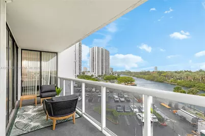 20505 E Country Club Dr #532, Aventura, FL 33180 - Photo 18