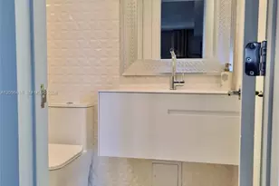 3001 S Ocean Dr, Hollywood, FL 33019 - Photo 10