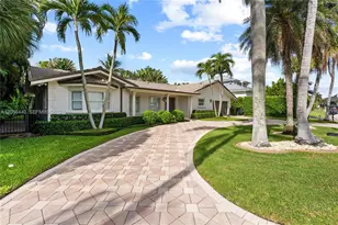 18 Eleuthera Dr, Ocean Ridge, FL 33435 - Photo 2