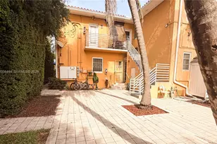 8144 Harding Ave, Miami Beach, FL 33141 - Photo 16