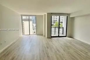 31 SE 6th St, Miami, FL 33131 - Photo 1