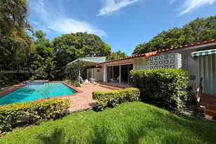 1540 Dorado Ave, Coral Gables, FL 33146 - Photo 4