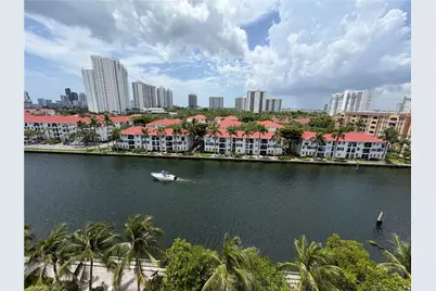 3000 NE 188th St #707, Aventura, FL 33180 - Photo 2