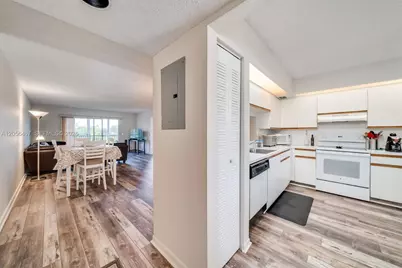 12701 SW 13th St #307F, Pembroke Pines, FL 33027 - Photo 6