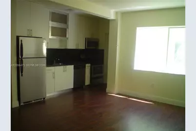 2880 Pine Tree Dr #12, Miami Beach, FL 33140 - Photo 1