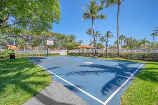800 Sorrento Dr, Weston, FL 33326 - Photo 44