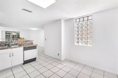 800 Sorrento Dr. #2, Weston, FL 33326 - Photo 26