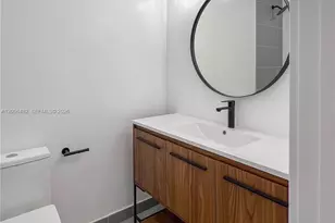 17911 NW 68th Ave, Hialeah, FL 33015 - Photo 24