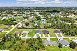 2224 Kenneth Ave S, Lehigh Acres, FL 33973 - Photo 18