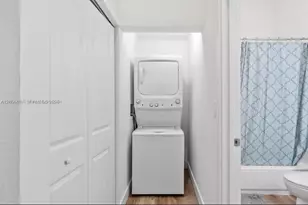 830 SE 14th St, Fort Lauderdale, FL 33316 - Photo 6