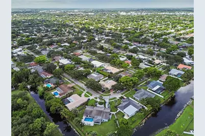 861 NW 72nd Ave, Plantation, FL 33317 - Photo 24