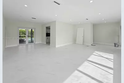 861 NW 72nd Ave, Plantation, FL 33317 - Photo 2
