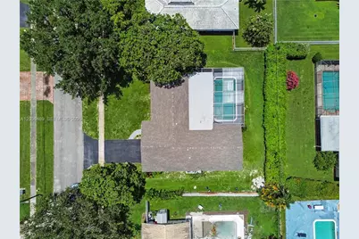 861 NW 72nd Ave, Plantation, FL 33317 - Photo 22