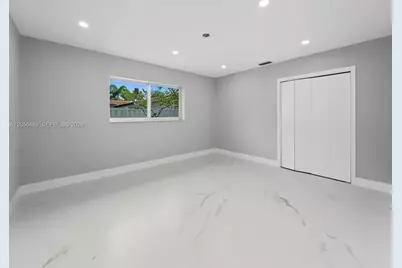 861 NW 72nd Ave, Plantation, FL 33317 - Photo 6