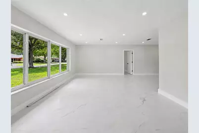 861 NW 72nd Ave, Plantation, FL 33317 - Photo 10