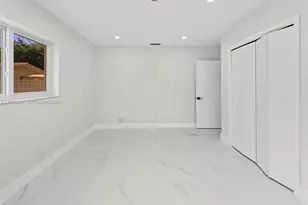 861 NW 72nd Ave, Plantation, FL 33317 - Photo 10