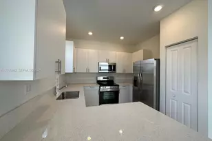 29021 SW 162nd Ct, Homestead, FL 33033 - Photo 4