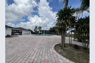 215 Lake Pointe Dr #104, Oakland Park, FL 33309 - Photo 18