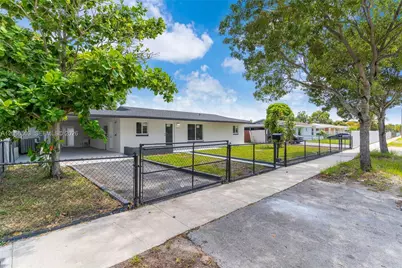 4513 NW 203rd Ter, Miami Gardens, FL 33055 - Photo 2