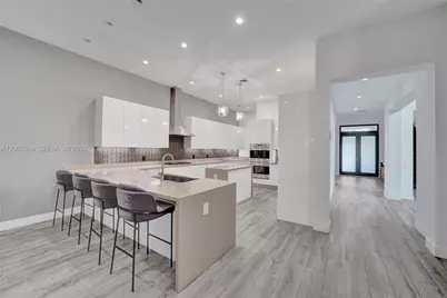 5742 E Brookfield Cir E, Hollywood, FL 33312 - Photo 8