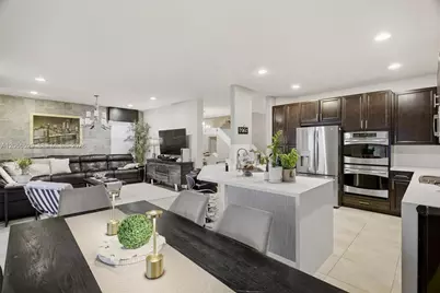8870 NW 99th Path, Doral, FL 33178 - Photo 12