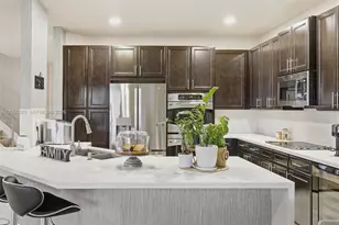 8870 NW 99th Path, Doral, FL 33178 - Photo 14