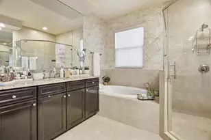8870 NW 99th Path, Doral, FL 33178 - Photo 32