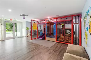 950 Brickell Bay Dr, Miami, FL 33131 - Photo 26