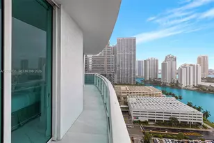 950 Brickell Bay Dr, Miami, FL 33131 - Photo 4