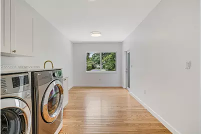 1012 NE 116th St, Biscayne Park, FL 33161 - Photo 24