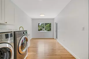 1012 NE 116th St, Biscayne Park, FL 33161 - Photo 24