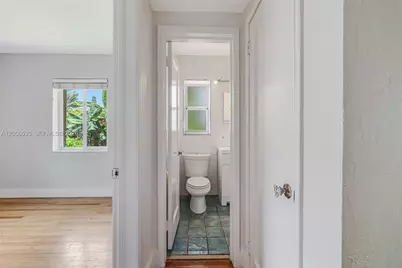 1012 NE 116th St, Biscayne Park, FL 33161 - Photo 32