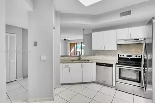 401 SW 158th Terrace, Pembroke Pines, FL 33027 - Photo 8