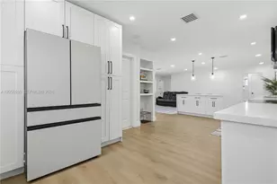 9120 SW 55th St, Cooper City, FL 33328 - Photo 12