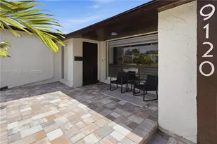 9120 SW 55th St, Cooper City, FL 33328 - Photo 4
