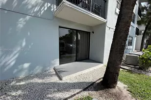 7235 NW 179th St, Hialeah, FL 33015 - Photo 38