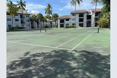 7235 NW 179th St #104, Hialeah, FL 33015 - Photo 40